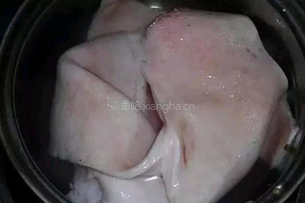 水晶皮冻的做法图解1