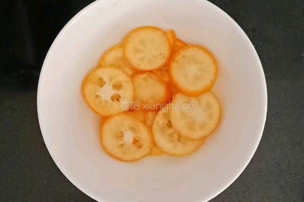 金桔雪梨水 (宝宝辅食）的做法图解2