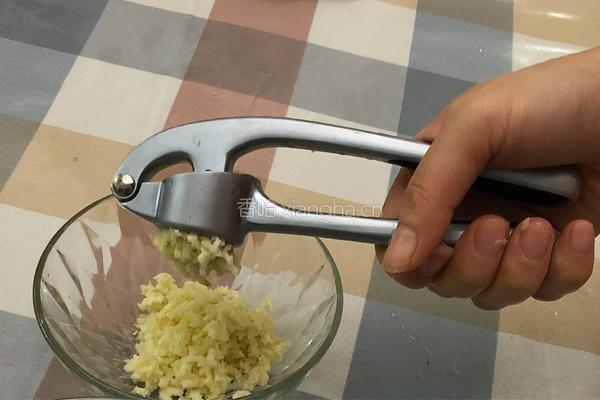 粤式－白菜虾米粉丝煲的做法图解2