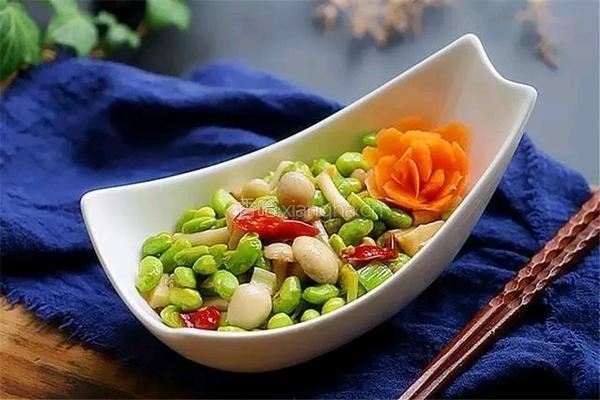 海鲜菇炒毛豆的做法图解8