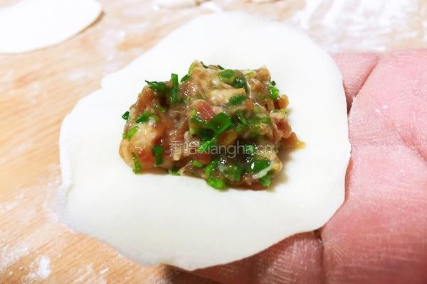 猪肉蒜苗水饺的做法图解10