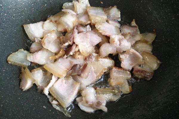  螺丝椒炒腊肉的做法图解8