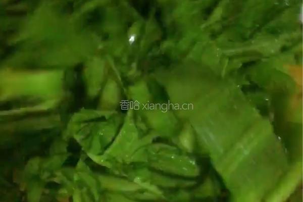 闽南芥菜炒冬笋的做法图解9