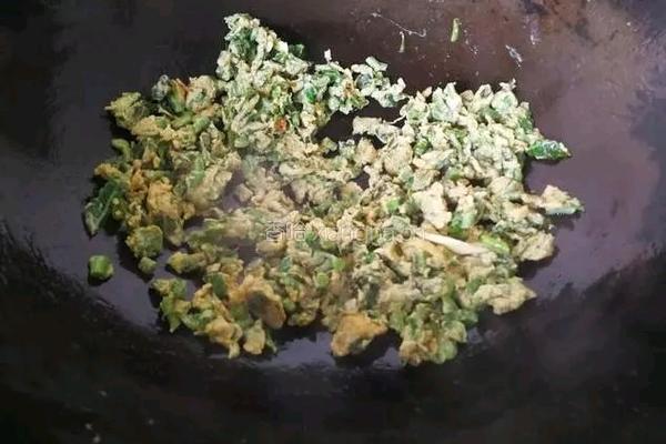 香椿炒鸡蛋的做法图解7