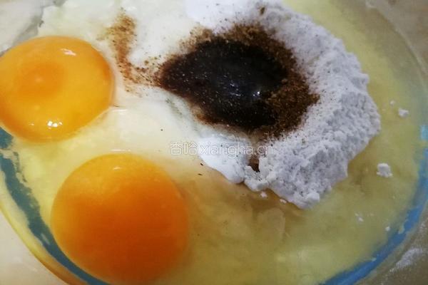 简单五香鸡蛋烙饼的做法图解1