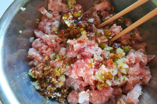 新文美食 花开富贵 清蒸青红萝卜的做法图解9