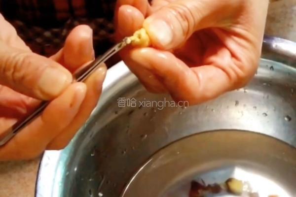 四川—白果炖鸡的做法图解8