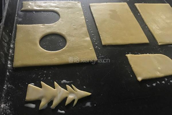 姜饼屋的做法图解1