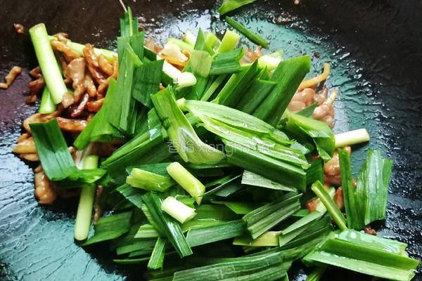 蒜苗肉丝的做法图解10