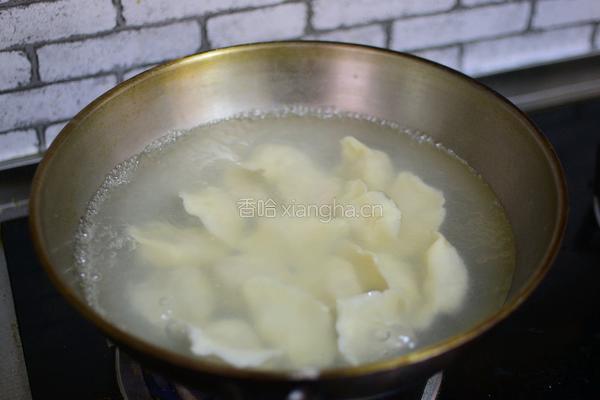 酸菜猪肉馅饺子的做法图解10