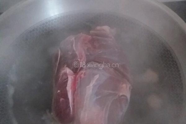 白切牛腱子的做法图解1