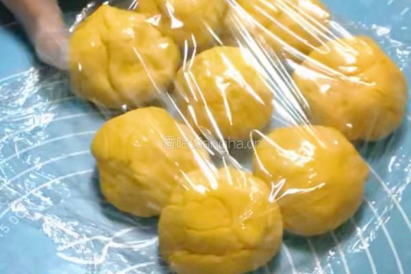 丰收南瓜包的做法图解18