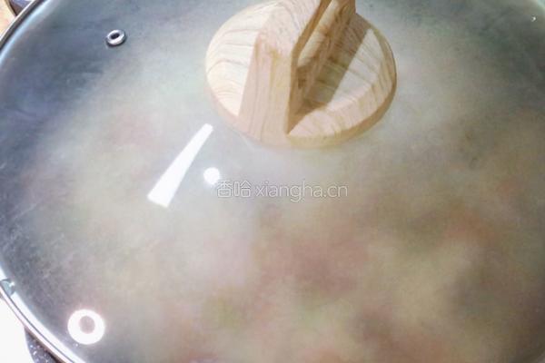 四川—腊肠牛肝菌焖饭的做法图解11