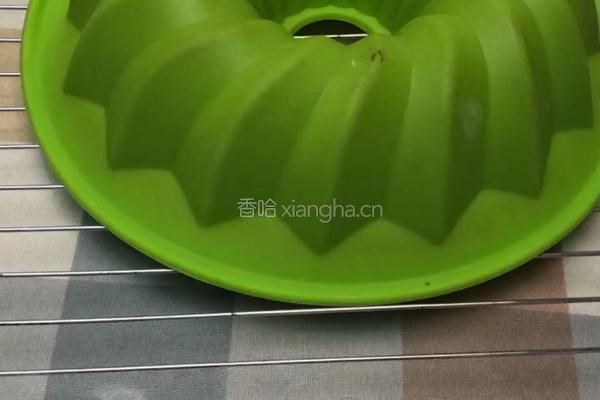 巧克力坚果戚风蛋糕的做法图解11