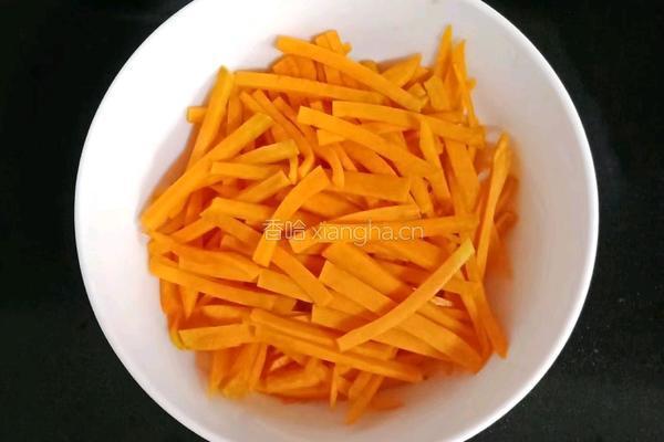 南瓜虾皮疙瘩汤 (宝宝辅食）的做法图解2