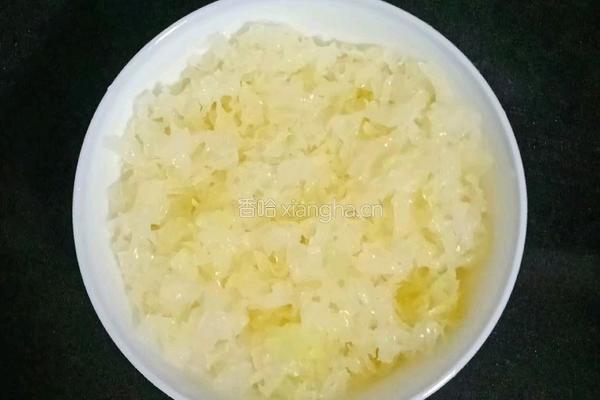 金桔红枣银耳汤 (宝宝辅食）的做法图解2