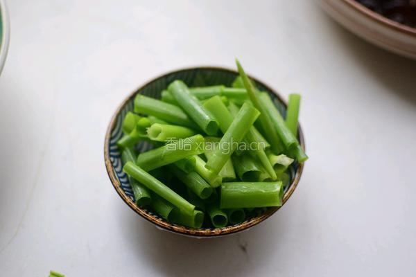 木耳炒鸡蛋的做法图解3