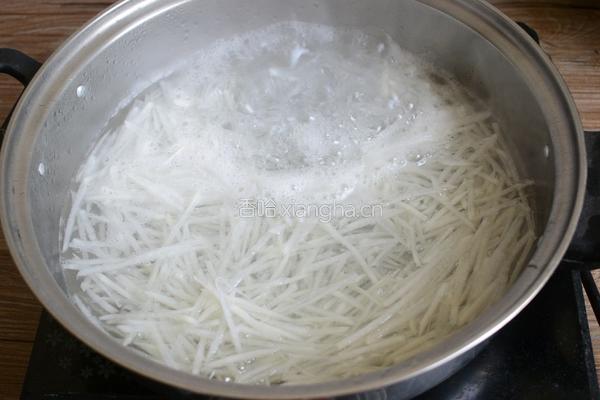 炸萝卜丸子的做法图解2