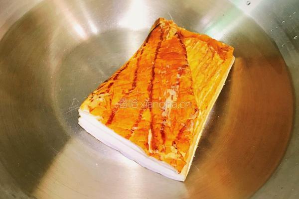 四川—蒜苔炒腊肉的做法图解2