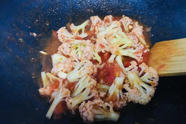 西红柿炒菜花的做法图解16
