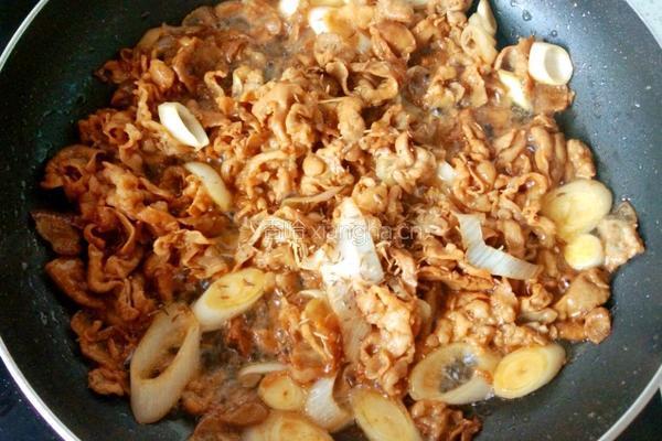 河北葱爆孜然羊肉片的做法图解6