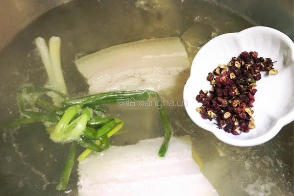 四川—蒜泥白肉的做法图解3