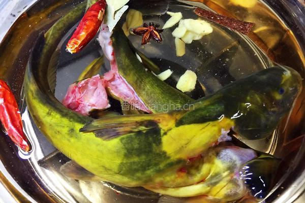 牛尾巴鱼白菜豆腐泡汤的做法图解7