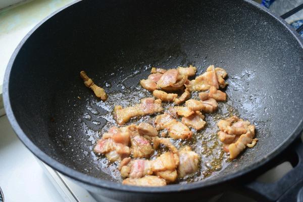 五花肉炒蒜苔的做法图解4