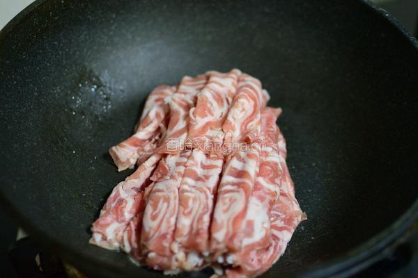 葱爆羊肉的做法图解3