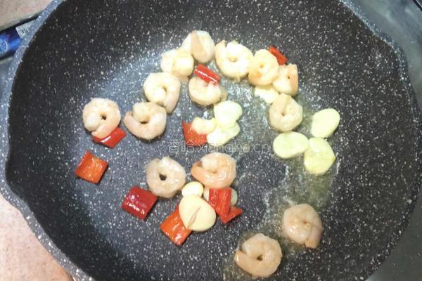 粤式—西兰花炒虾仁的做法图解10