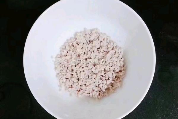 糙米瘦肉粥 (宝宝辅食）的做法图解6