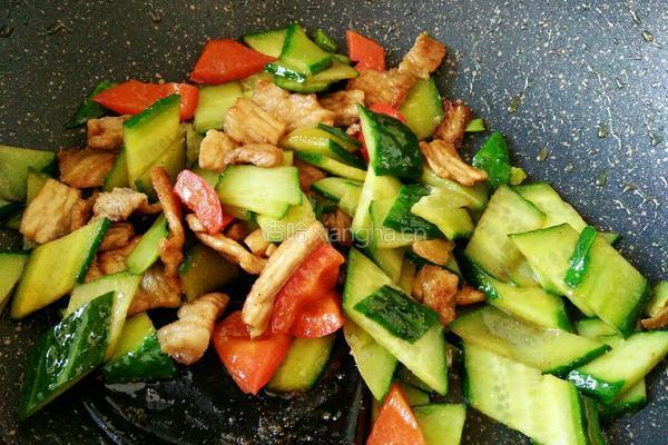 黄瓜炒肉的做法图解6