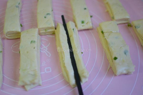 葱花小油条的做法图解6