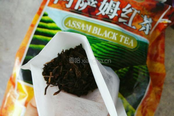 阿萨姆奶茶的做法图解2
