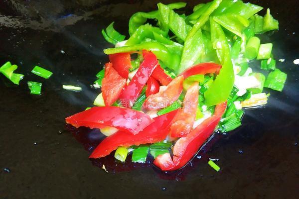 鸡蛋炒腐竹的做法图解8