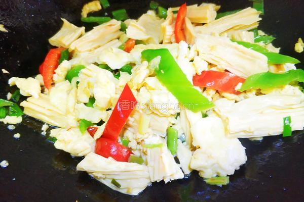 鸡蛋炒腐竹的做法图解12