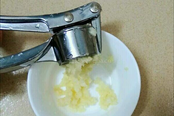 缤纷金针菇卷的做法图解7