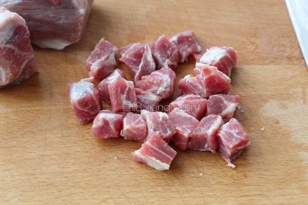 香烤牙签肉的做法图解1