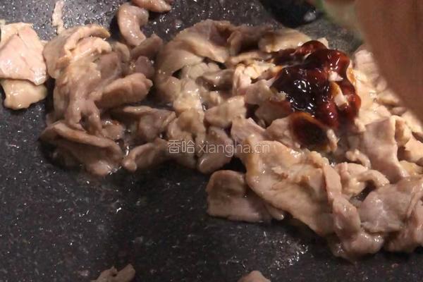 双椒木耳炒肉的做法图解5