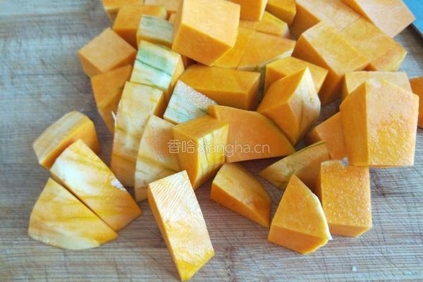 张家口特色菜 土豆熬金瓜的做法图解3