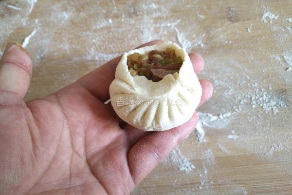 羊肉萝卜干小笼包的做法图解15