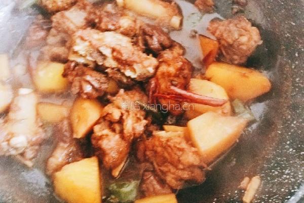 红烧排骨炖土豆的做法图解8