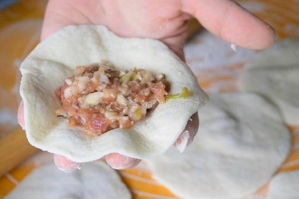 香菇肉包子的做法图解5