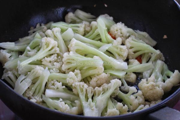 花菜炒木耳的做法图解5