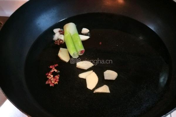 北京 清水煮小九节虾的做法图解2