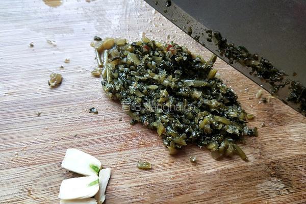 雪菜烧豆腐的做法图解2