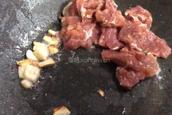 蒜香肉盖浇西兰花的做法图解6