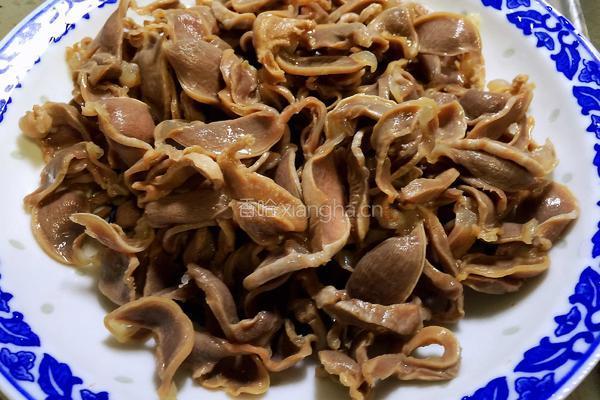 孜然炒鸡胗的做法图解7
