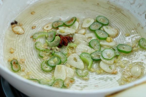 糖醋藕丁的做法图解7