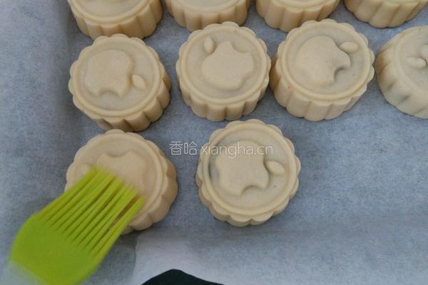 广式红豆沙月饼的做法图解10